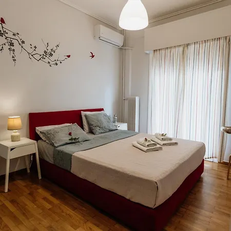 Spacious Centre Apartment- Kalamata